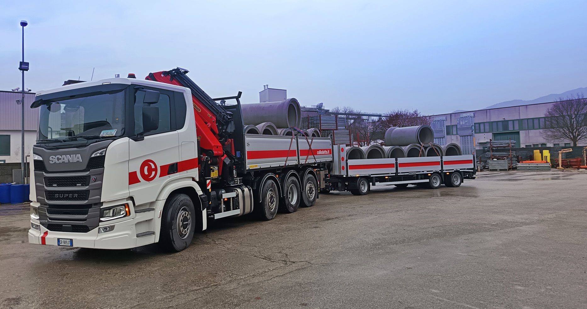 Camion, gru e rimorchio di ultima generazione - Collodetto Angelo Costruzioni